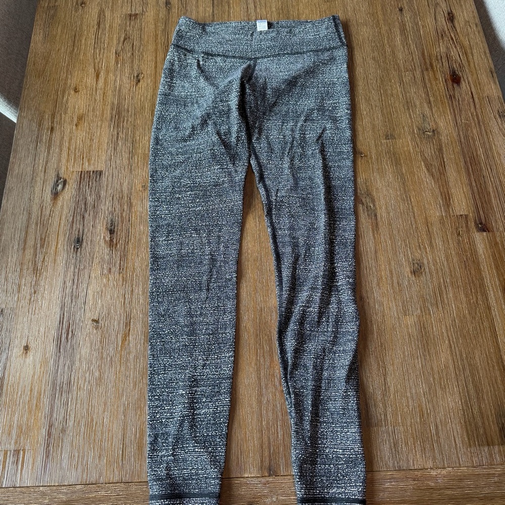 Ivivva by Lululemon Girls Black and White Patterned Leggings size 14